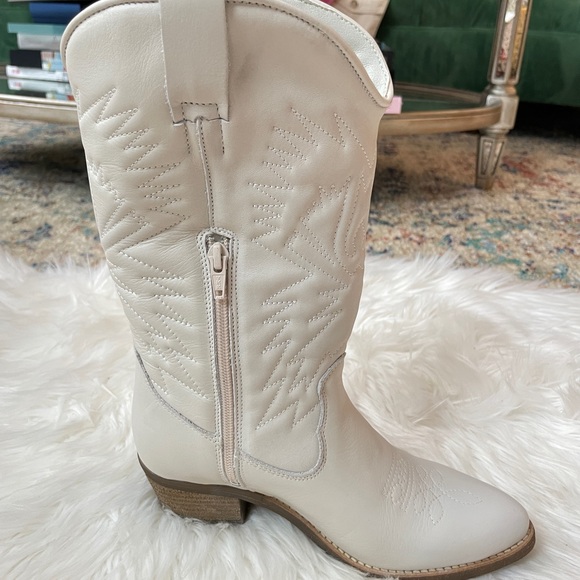 Steve Madden Hayward White Leather 